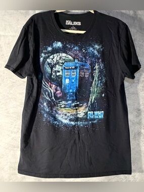 Dr Who & The Daleks T-Shirt Size Large Black Graphic Tee Sci Fi TARDIS